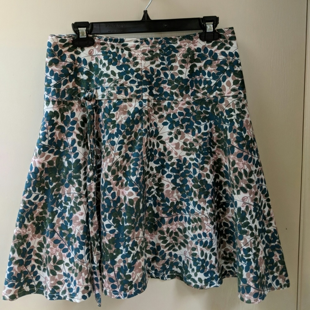 High waisted skirt - great for twirling